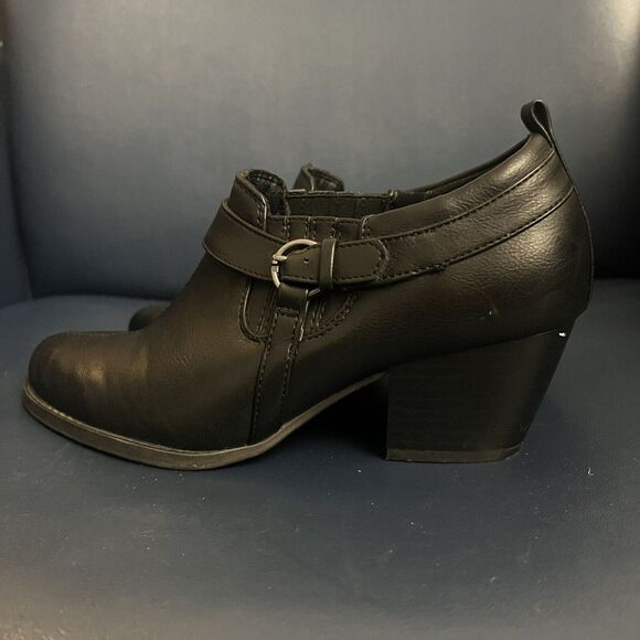 Baretraps 7M Ramani Women's shoes Black Slide Buckle‎ Bootie Cuban Heel - Picture 3 of 9